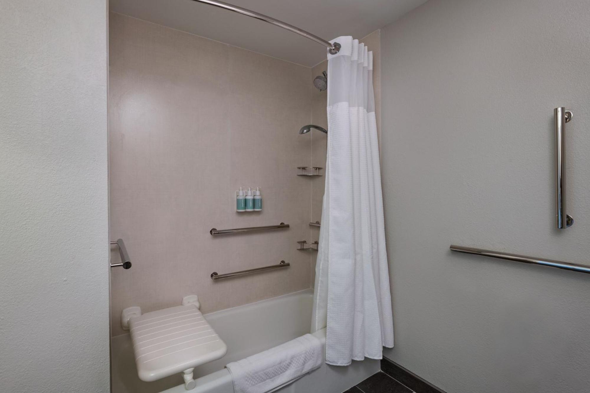 Courtyard By Marriott Dallas Arlington Entertainment District Kültér fotó