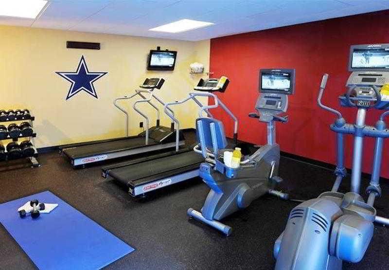 Courtyard By Marriott Dallas Arlington Entertainment District Létesítmények fotó