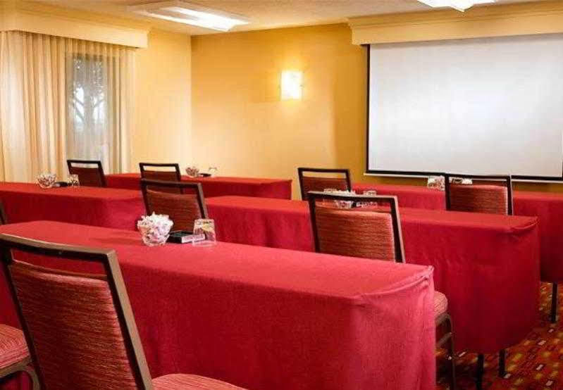 Courtyard By Marriott Dallas Arlington Entertainment District Kültér fotó