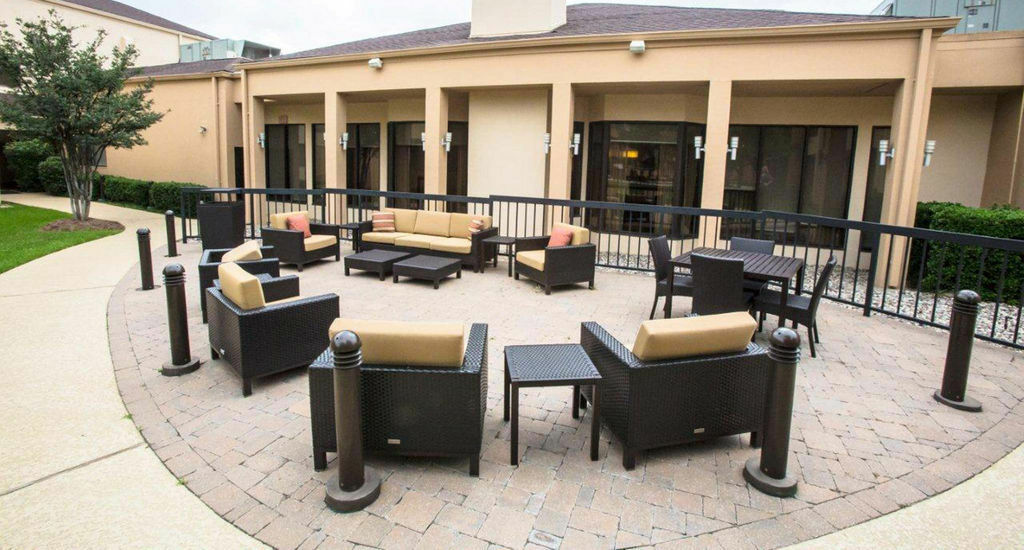 Courtyard By Marriott Dallas Arlington Entertainment District Kültér fotó